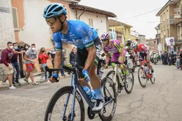 Albanese toont op eerste wedstrijddag van 2023 direct dat hij klaar is voor Giro d'Italia