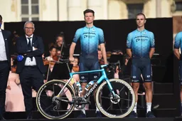 Vlasov wint tijd op concurrenten in Giro-proloog: 'Ik had niet verwacht zo goed te zijn'