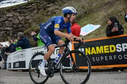 Almeida met goede benen op Alpe di Mera: 'Een voorteken voor de laatste dagen'