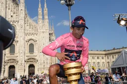 Egan Bernal wil terug naar Giro: 'In 2023 alle races doen die ik dit jaar niet heb kunnen rijden'