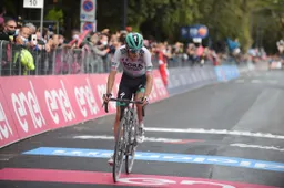 Buchmann kon Yates en Bernal niet volgen: 'Zat in het wiel van Bernal'