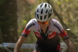 21-jarige Lecomte geeft demonstratie weg tijdens World Cup in Albstadt