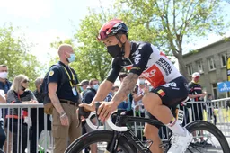 [Update] Ewan na harde Tourcrash nog niet zeker voor Vuelta: 'Zal niet honderd procent zijn'