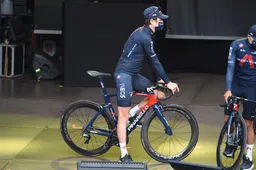 Thomas (174e) kan klassement op zijn buik schrijven: 'Val heeft meer gedaan dan ik dacht'