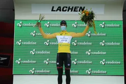 Küng behoudt leiding nipt: 'Maar ik denk dat het morgen makkelijker zal worden'