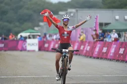 Neff pakt goud bij Zwitserse dominantie in olympische mountainbikewedstrijd