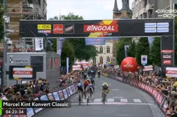 Hodeg verslaat Merlier in millimetersprint GP Marcel Kint, Van Poppel derde