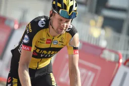 Lennard Hofstede (Jumbo-Visma) breekt enkel op drie plaatsen bij crash in GP de Denain