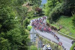 Verrassende Riou klopt Madouas en Godon in Franse Classic Loire Atlantique