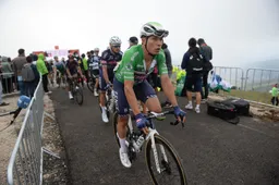 Tweevoudig ritwinnaar Jasper Philipsen verlaat de Vuelta met 'lichte koorts-symptomen'