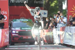 Storer bezorgt Team DSM prachtige ritzege in serieuze bergetappe Vuelta a España