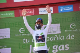 Bernal denkt ondanks groeiende vorm niet aan podium: 'Zaterdag gaat om overleven'