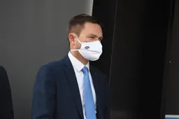 Lappartient verdedigt drie dopingtests Pogacar op één dag in Tour 2021: 'Druk zetten op de leiders'