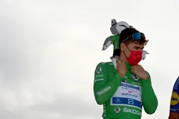 Jakobsen neemt minder risico's: 'Als mijn tegenstander te veel afwijkt van zijn lijn, dan rem ik'