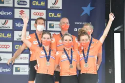 Nederland behaalt brons op EK Mixed Relay: 'We hebben het beste uit onszelf gehaald'