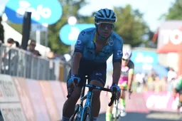 Lutsenko revancheert zich na opgave Il Lombardia met zege: 'Geleerd van mijn fouten'