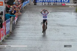 Imponerende Iserbyt kraait victorie tijdens opening wereldbekerseizoen in Waterloo