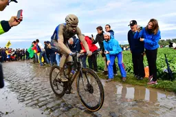 Asgreen kan goede benen niet verzilveren: 'Werd gewoon van de weg gereden door een auto'
