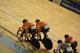 'Opgefokte' Lavreysen klopt 'zenuwachtige' Hoogland; Braspennincx is er even klaar mee na verlies