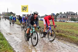 Terpstra: 'Natte Parijs-Roubaix heeft 20 jaar geduurd, afstappen kan dan natuurlijk niet hé'