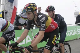 Zeeman over Jumbo-Visma in klassiekers: 'Van Aert en Van Baarle zullen allebei een leidende rol krijgen'