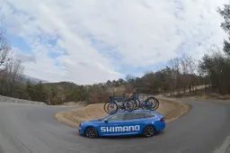 Materiaalleverancier Shimano zou 'zich vereerd voelen' om mogelijke superploeg Soudal-Visma van materiaal te voorzien