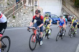 Dunbar ziet ploegmaat Hayter winnen en neemt zelf de leiderstrui over: 'Moeilijke, maar goede dag'