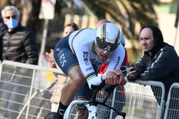 Concurrentie opgepast: Ganna simuleert kasseien Roubaix met intervallen aan 60 km/u