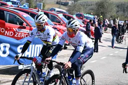 Quick Step-Alpha Vinyl speelt Evenepoel en Alaphilippe uit in Ronde van het Baskenland