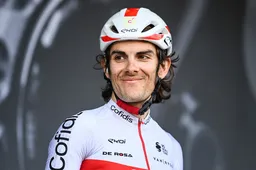 Guillaume Martin luidt noodklok: 'Ik weet niet of de Tour in juli verreden kan blijven worden'