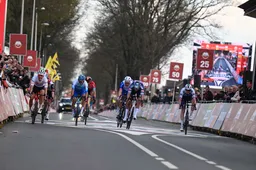 Van der Poel komt tekort in Amstel Gold Race: 'Kon niet op alles reageren vandaag'