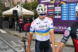 Terwijl zijn vader vecht tegen de Russen, maakt 19-jarige Oekraïner Ponomar zich op voor Giro