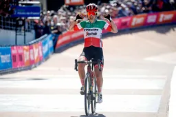 Longo Borghini op magistrale wijze naar winst in Parijs-Roubaix, Kopecky en Brand op het podium