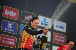 Lefevere lonkt naar Kopecky na transfer Wiebes: 'Heb de indruk dat Lotte zich koud gepakt voelt'