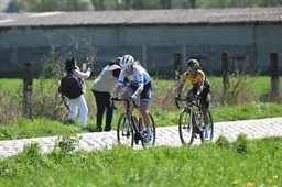 Van Dijk overschrijft nare herinneringen aan Roubaix: 'Had echt geen zin in de koers'