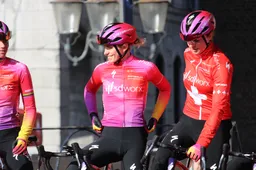 Demi Vollering wint zware slotrit in Burgos, Labous schenkt DSM eindzege