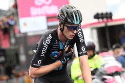 INEOS maakt komst Arensman officieel bekend: 'Eén van de redenen voor deze keuze was een vraag van mijn ouders'