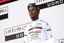 Girmay smijt zich ertussen en gaat voor puntenklassement: 'Sta niet ver achter Van der Poel