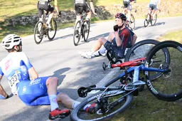 Ex-renner waarschuwt voor valpartijen in Napels: 'Klassementsmannen gaan tijd verliezen'