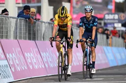 Buitenlandse kranten hard voor 'doodeerlijke' Tom Dumoulin: 'Zijn gezicht spreekt boekdelen'