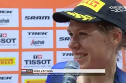 Van Dijk straalt na verbreken werelduurrecord: 'Dit hele project was geweldig voor mij'