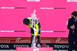 Girmay keert terug in koers na oogblessure door kurkvoorval in Giro d'Italia