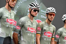 Van der Poel krijgt bijval van ploeggenoot Oldani: 'Renners rijden om hem te laten verliezen'