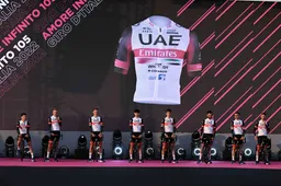 UAE volgt voorbeeld van Alpecin-Deceuninck en strikt virtuele fietskampioen Michael Vink