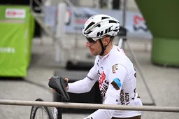 AG2R Citroën Team met kopmannen Bouchard (nog niet topfit) en Vendrame (goed voorbereid) in Vuelta