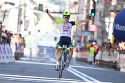 Meintjes wint voor het eerst sinds 2015 (!) na knappe solo in Giro dell'Appennino