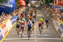 Jakobsen wint slotrit Baloise Belgium Tour, Schmid eindwinnaar na felbevochten Gouden Kilometer