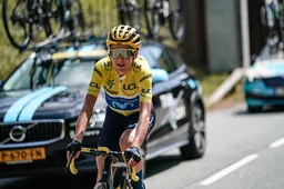 Van Vleuten wil vooral genieten na eindzege in de Tour: 'Alleen maar pizza en ijs vanavond!'