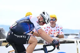 Ploegleider Steels trots op Jakobsen, Nederlander bedankt zijn team: 'Ik houd van jullie'