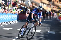 Philipsen triomfeert in Omloop van het Houtland en bedankt Alpecin-Deceuninck: 'Het was kantje boord'